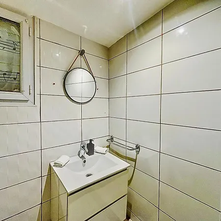 Logement 4 Personnes Avec Terrasse Privative ! * Meaux